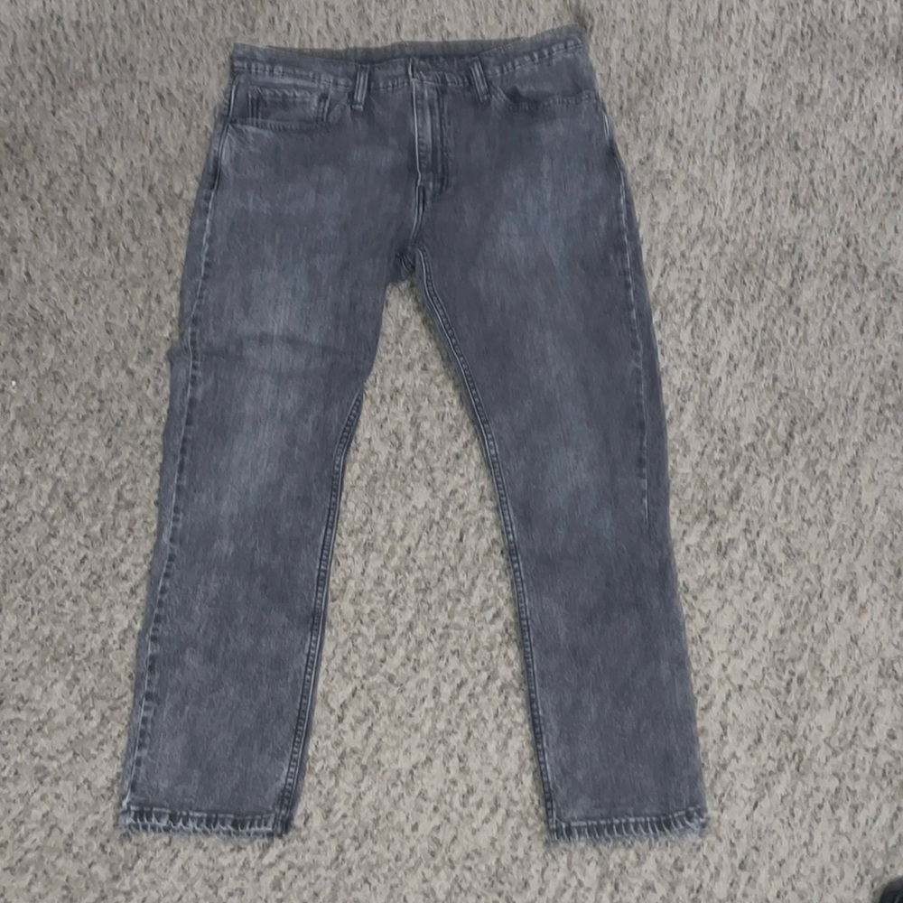 Faded grey Levi’s 511